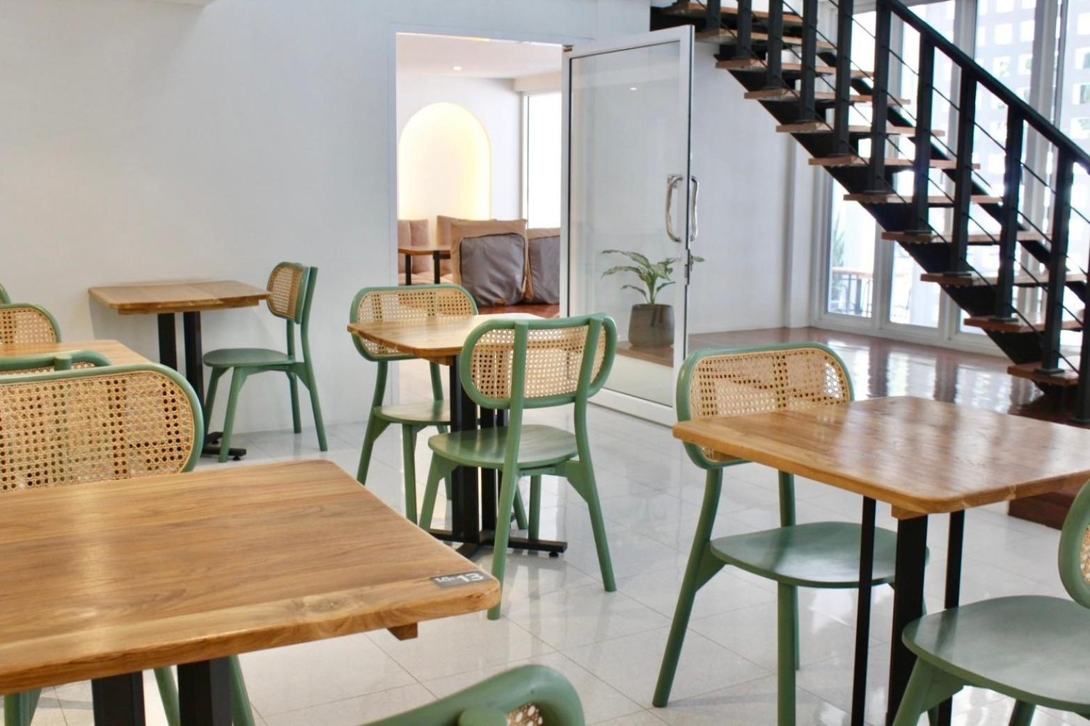 S2 Hotel - Sha Plus Certified Bang Saen Bagian luar foto