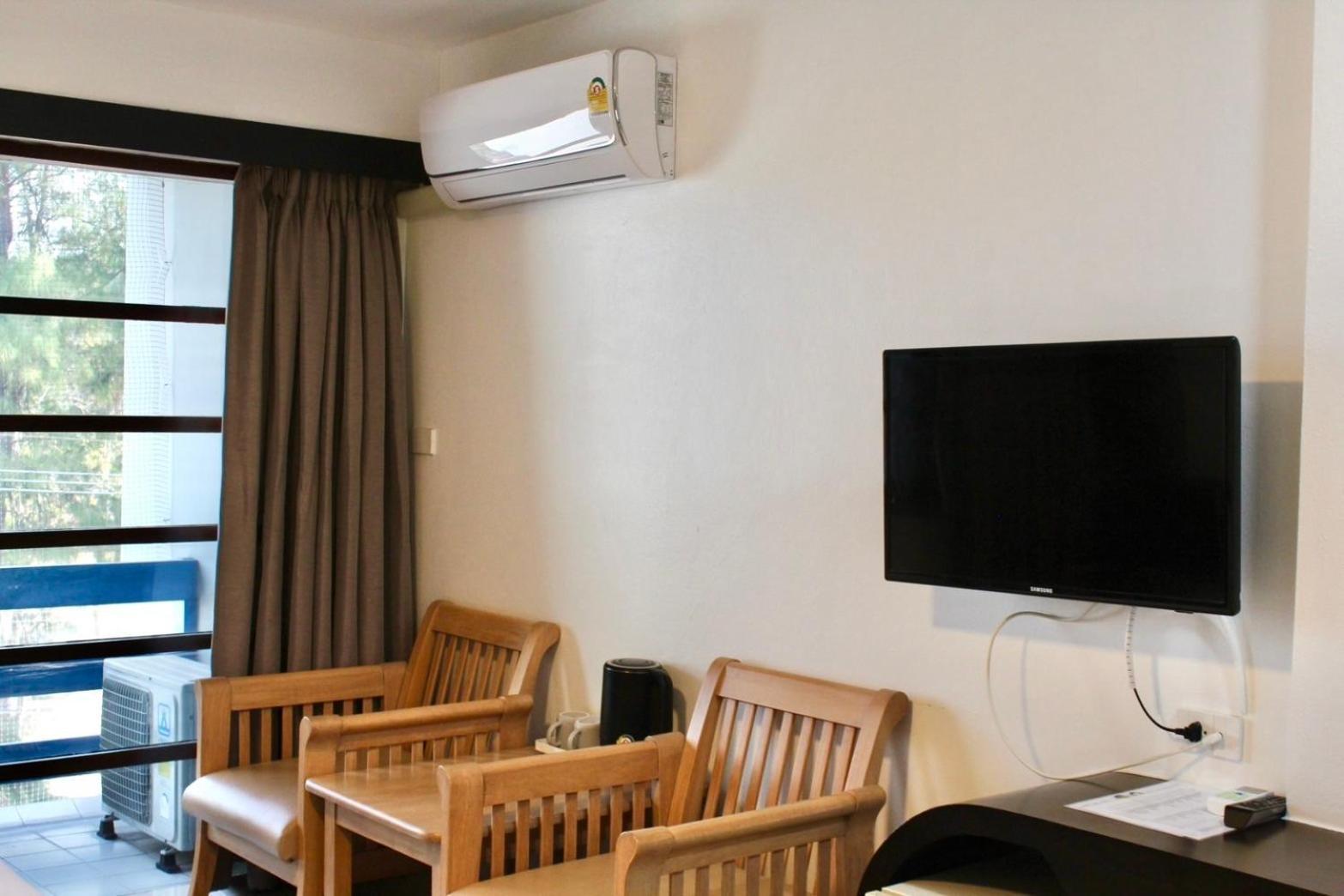 S2 Hotel - Sha Plus Certified Bang Saen Bagian luar foto
