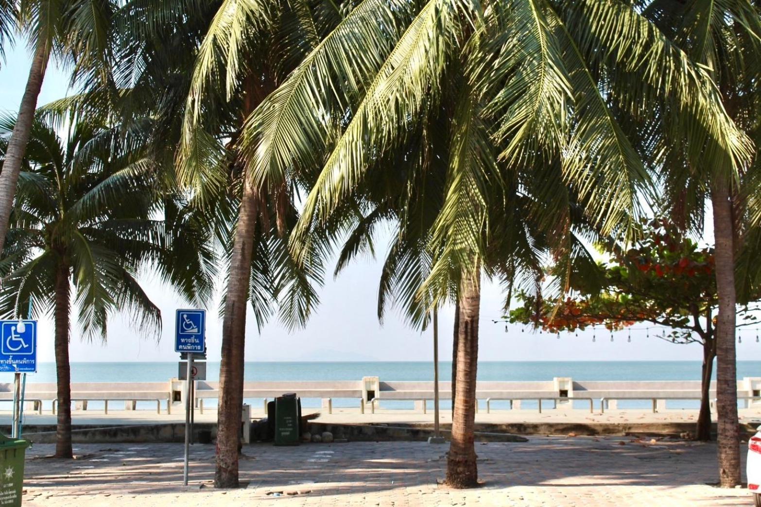 S2 Hotel - Sha Plus Certified Bang Saen Bagian luar foto